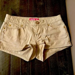 Khaki low rise shorts